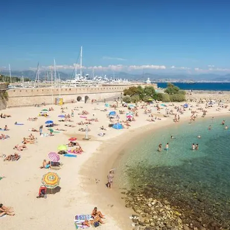 Cozy Old Apartmán Antibes